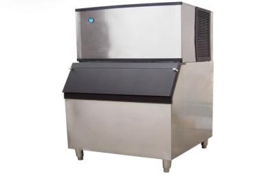 China Stainless Steel Ice Cube Making Machine With Plastic Board For Snack Food Bar for sale