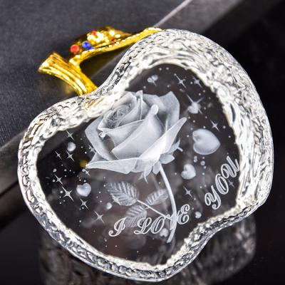 China Europe Direct Sales Light Transparent Multiple Sizes Crystal Crafts Souvenir for sale