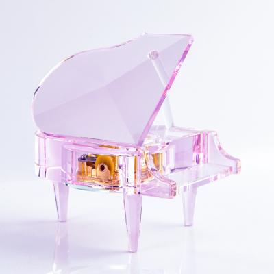 China Low MOQ factory price crystal and glass home decorations custom made Europe new product piano music box for sale