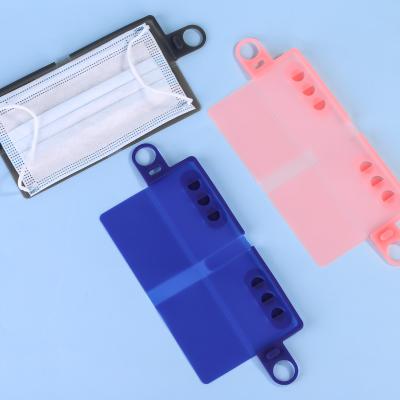 China Recyclable Portable Silicon Mask Filter Bezel Pocket Box Silicone Face Mask Head Chain Holder for sale