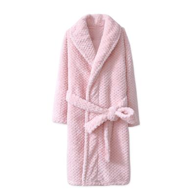 China Thicker luxury long sleeve flannel sleepwear unisex women QUICK DRY outfits warm comfortable bathrobes couples pajamas for sale