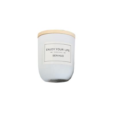 China Luxury Unique Natural High Quality Glass Jar Soy Wax Maker Scented Candle Outlet Home Decoration for sale