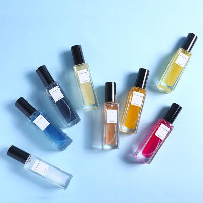 China Birthdays Wholesale Portable Room Perfume Spray In Glass Bottle With Fine Spout Custom Color for sale