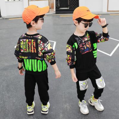 China CCYH Wholesale casual hot sale 2 piece print sweatshirt+cargo crewneck boys clothes pants trackpants boys sweat suits for sale