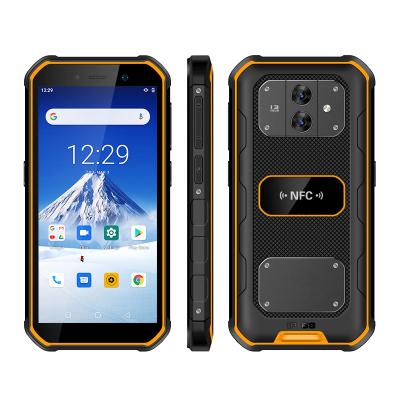 China Dual SIM Card 5.5 Inch Waterproof IP68 Screen NFC 4G 3GB RAM 32GB ROM Built-in Battery 5100mAh Rugged Smartphone for sale