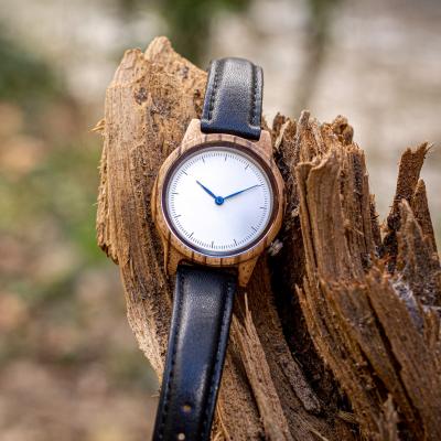 China W0288-A Competitive Price Non-Specific Hot Selling ODM Customized Wooden Watch Hexagon Supplier in China for sale