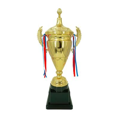 China 2022 Latest Europe Style Metal Trophy Metal Basketball Trophy Custom for sale