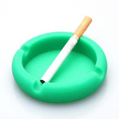 China Custom Premium Heat Resistant Ash Tray Set Silicone Ash Tray Round /Square Shape Silicone Cigarette Ash Tray For Smoking for sale