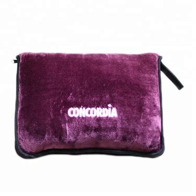 China Soft 130*150cm Shear Blanket OEM Super Soft 100% Polyester Flannel Winter Travel Plush Fleece Blanket for sale