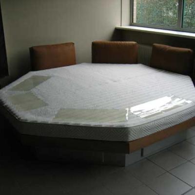 China Home Furniture Soft Side Solo Octagonal Waterbed Mattress (wasserbett) for sale