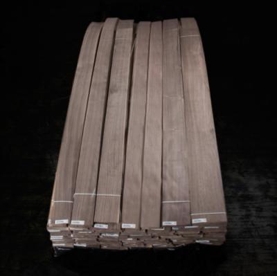 China Natural black walnut mountain straight grain solid wood veneer home panel door panel floor decorative panel veneer for sale