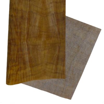 China 1220 mm de papel Kraft con el respaldo de carilla de cara lisa de madera para muebles en venta