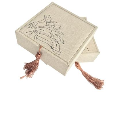 China Custom Logo Luxury Cardboard Jewelry Gift Packaging Box Disposable Chinese Style Bracelet With Tassel Jewelry Box Packaging, for sale