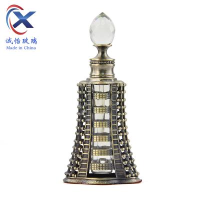 China Cosmetic Unique Butterfly Shape Gorgeous Red Gemstone Decoration Arabic Dubai Style Metal Perfume Spray Bottle Luxury for sale