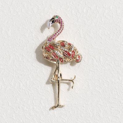 China Daily life the latest wholesale flamingo brooch, exquisite men and women the same animal brooch luxury pin for sale