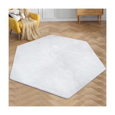 China Beautiful Shape Washable Best Selling Super Soft 100% Polyester Area Rugs For Living Room Faux Rabbit Fur Floor Blanket Rug for sale