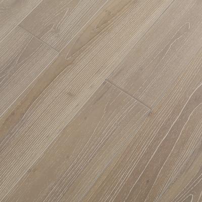 China Modern White Brushes Chinese Teak Hardwood Flooring 610 x 95 x 18 mm for sale