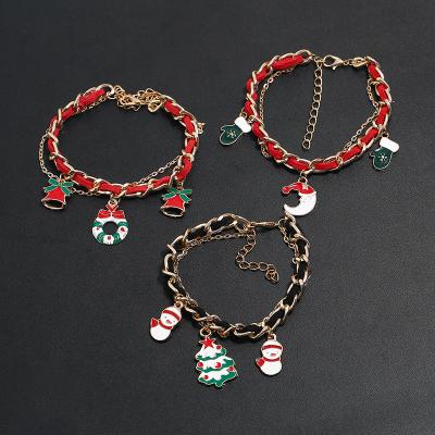 China CLASSIC Multi Color Stretch Christmas Jachon Charm Bracelet Snow Christmas Tree Beaded Alloy Pendant Bracelets for sale