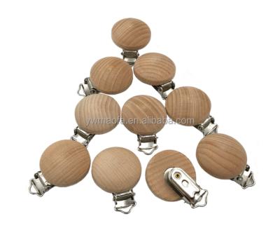 China BPA Free Wholesale Beech Wood Round Pacifier Clips In 3.5cm Diameter For Baby Teether Toys for sale