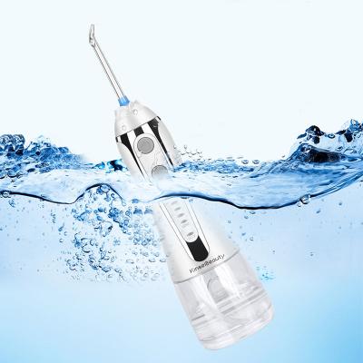 China Hot Sale 3 in 1 Portable Electric Water Flosser Professional Tooth Remover 2000mAh for sale