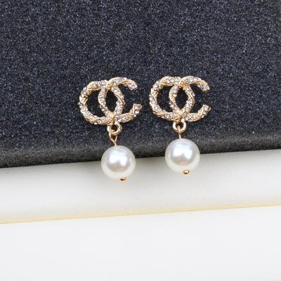 China New famous designer BOHEMIA Brand Earrings Fashion Women Letters Luxury Stud Earrings Pearl Earring Hot Selling for sale