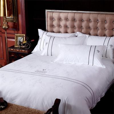 China Free Sample Nondisposable Hotel Linen Bedding Sets Covers , White Hotel Linen Supply for sale