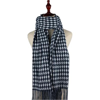 China Promotional Custom Polyester Fleece Neck Warmer Plaid Scarf Neck Scarf Square for sale