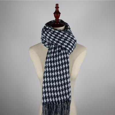 China Promotional Custom Polyester Fleece Neck Warmer Plaid Scarf Neck Scarf Square for sale