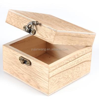 China Customized Your Brand Logo Watch Wooden Box For Wristwatches Natural Wood Material Package For Men Watches for sale