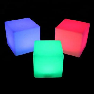 China Plastic bar chair 40cm led cube box /led cube chair for outdoor decoration for sale