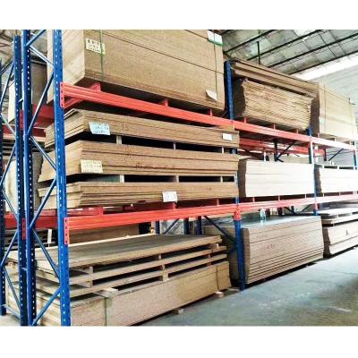 China Up To 5000kg Per Layer Heavy Duty Metal Industrial Forklift Rack Selective Warehouse Pallet Rack for sale