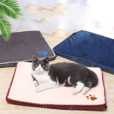 China Lealoncat Comfortable Cloth New Sustainable Dual Function Sponge and Soft Oxford Pad Plush Pet Mat For Kennel for sale