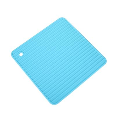 China Kitchen Tableware Home Restaurant Hotel Hot Selling Creative Anti-slip Silicone Mat Round Non-slip Insulation for sale