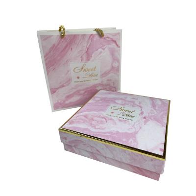 China Recyclable High Quality Paper Gift Packaging Bag for sale