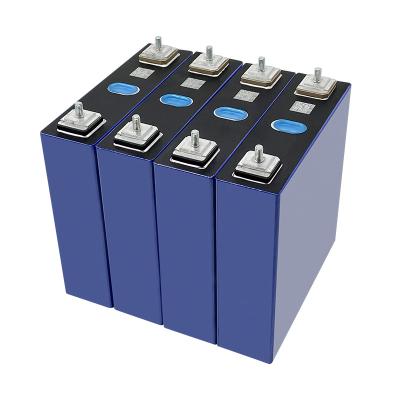 Cina 100Ah 3.2v Solar Storage Lithium Battery Cell For Electric Vehicles in vendita