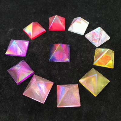 China Wholesale High Quality Natural Pyramid Healing Africa Aura Crystal Pyramids Electroplating Aura Quartz For Decoration for sale