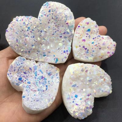 China Wholesale China Crystal Stone Natural Angel Aura Clear Heart Group For Decoration for sale