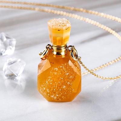 China Wholesale Custom CLASSIC Crystal Quartz Rock Bottle Oil Necklace Jade Crystal Perfume Bottles for sale