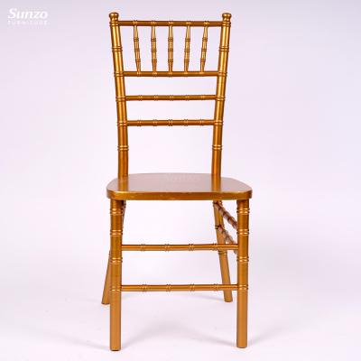 China Modern Cheap Solid Wood Wedding Chiavari Chairs for sale