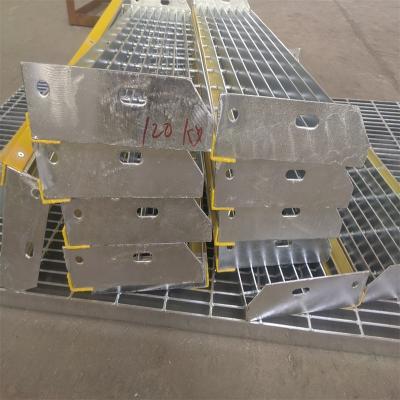 China Industrial Hot Dip Galvanized Outdoor Ladder Black Steel Grating Stairs Tread Steps for sale