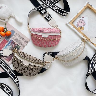 China Wholesale Fashion Girl Waist Bag Cross - Body Bag For Kids 2021 New Arrive Korean Children's Chest Letter Messenger Bag for sale