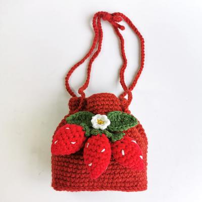 China High Quality Children's Handbag Girls Strawberry One-shoulder Diagonal Bag Handmade Knitted Cute Wallet For Girls for sale