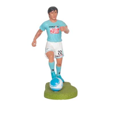 China Top Quality Europe Resin Football Player Figurines Home Decoration Footballer Shake Head For Indoors for sale