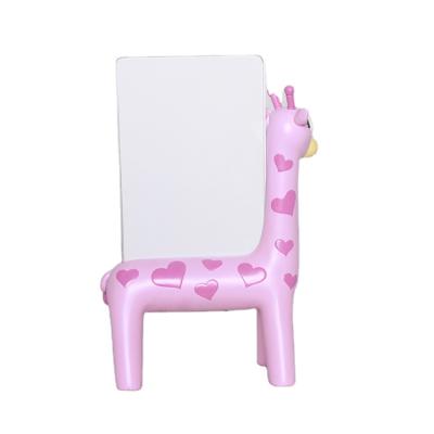 China Handwork Custom Design Cartoon Resin Giraffe Statues Photo Frame for sale