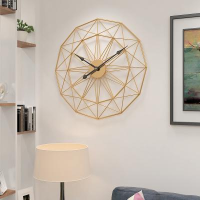 China Relojes De Pared Duvar Saati Europe Retro Drop Ship Gold Iron Mute Silent Wall Clocks for Metal Wall Decor Wall Decor Home Decor for sale