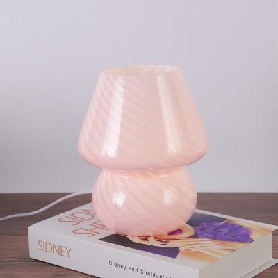 China Modern Instituto Desk Lamp Retro Lampe De Table Amber Tischlampe Lamparas De Escritorio Cute Diffuse Crystal Table Lamp For Home Decor for sale