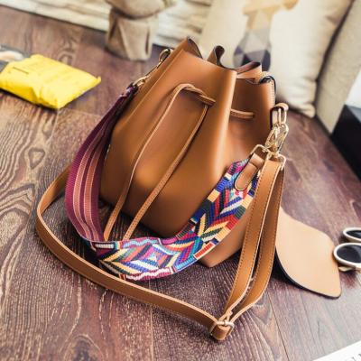 China PU Customized Leather Handbag For Women Fashion PU Shoulder Bag 2021 New Fashion Girls Cross - Body Bag for sale