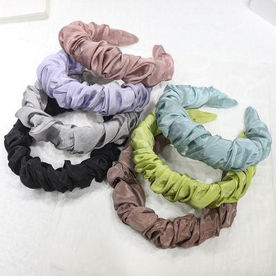 China Sweet+Vintage 2021 New Spring Summer Pleated Headband Fashion Designer Girls Show Party Single Color Satin Headband Silk Hair Circle for sale