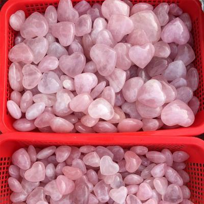 China China Play Decoration Natural Crystal Handicraft Gemstone Heart Shaped Rose Quartz Crystals for sale