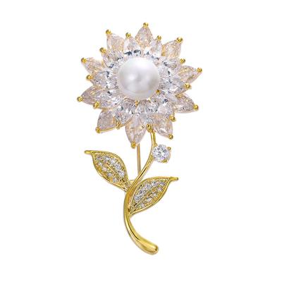 China TXZ142 Weiman New Arrival Brass Jewelry CZ Flower Design Brooches High Quality Sparkly Jewelry for sale